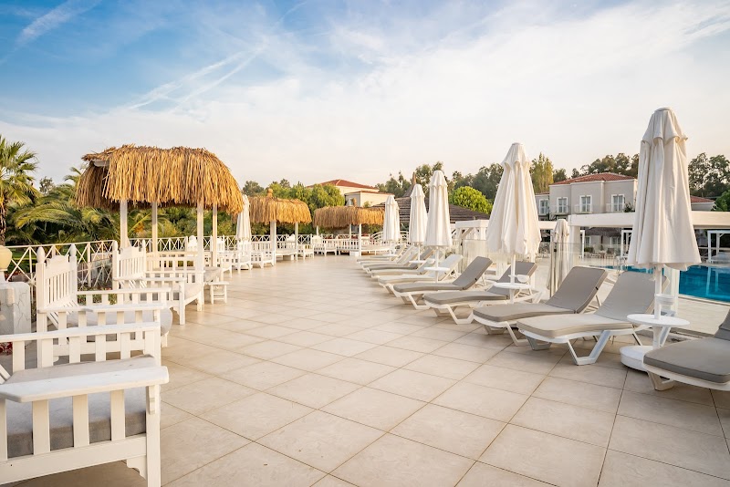 MW Phokaia Beach & Resort