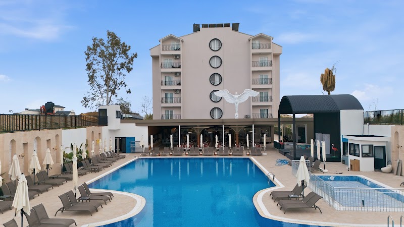 Q Ella Beach Hotel Side