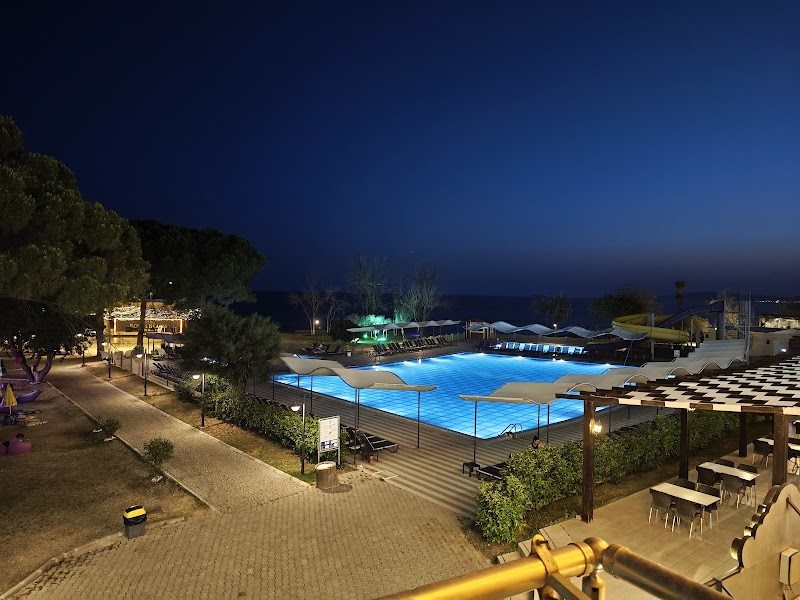 Royal Beach Club Hotel