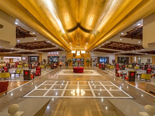 Royal Dragon Hotel - Foto 4
