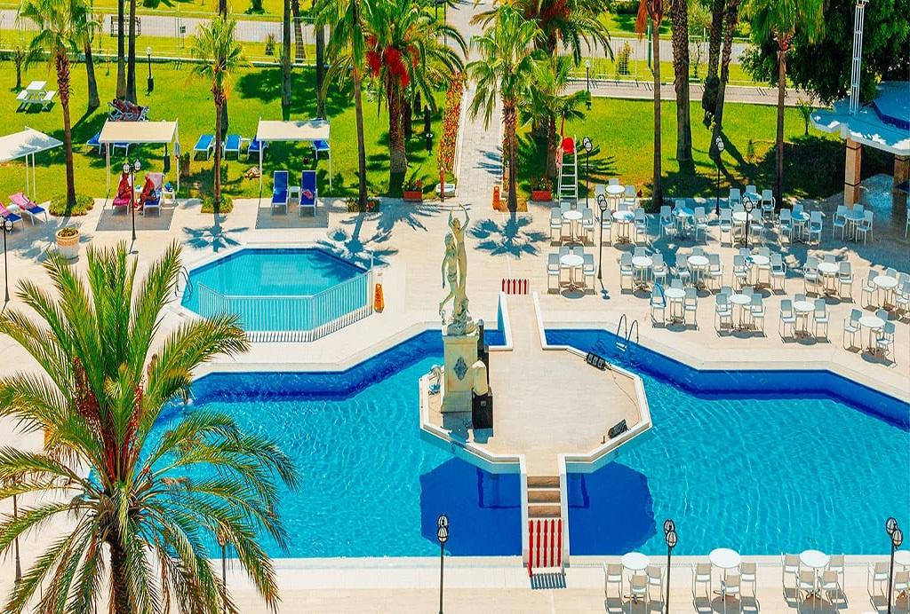 Süral Saray