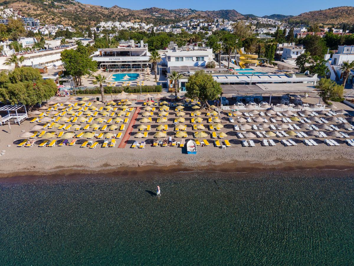 Petunya Beach Resort