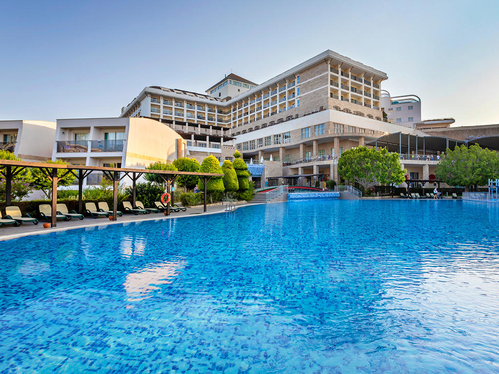 Horus Paradise Luxury Resort