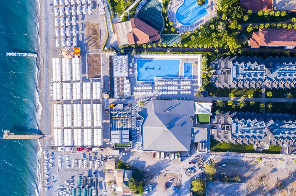 Sailor's Beach Club