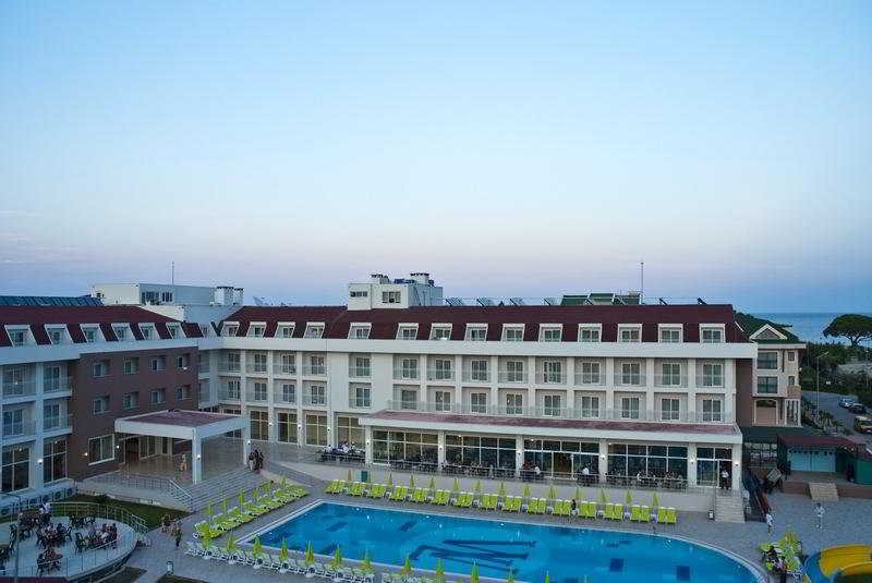 White Lilyum Hotel - Foto 2