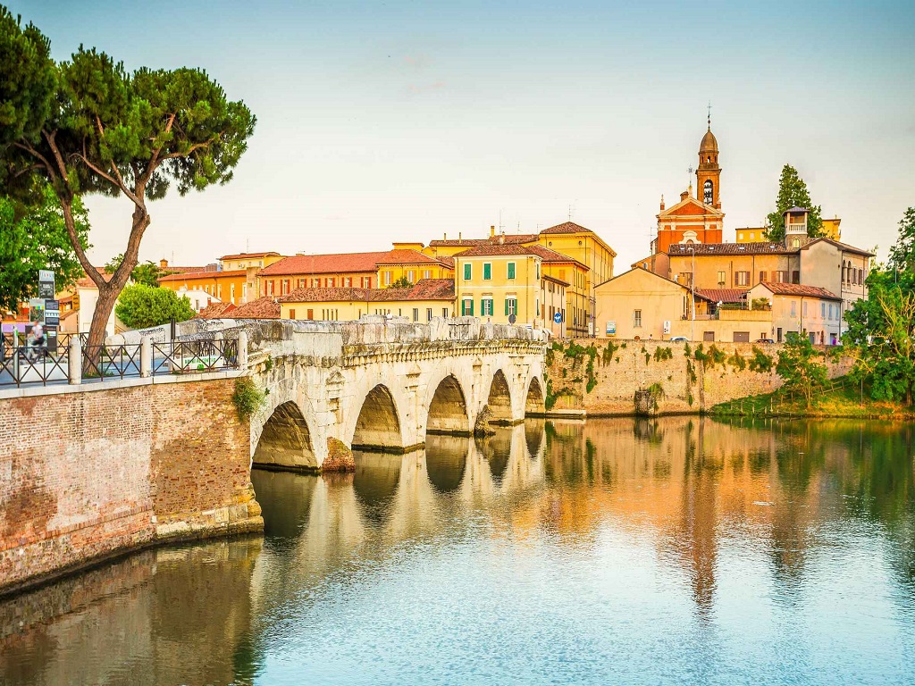 Rimini, Verona, Venecie