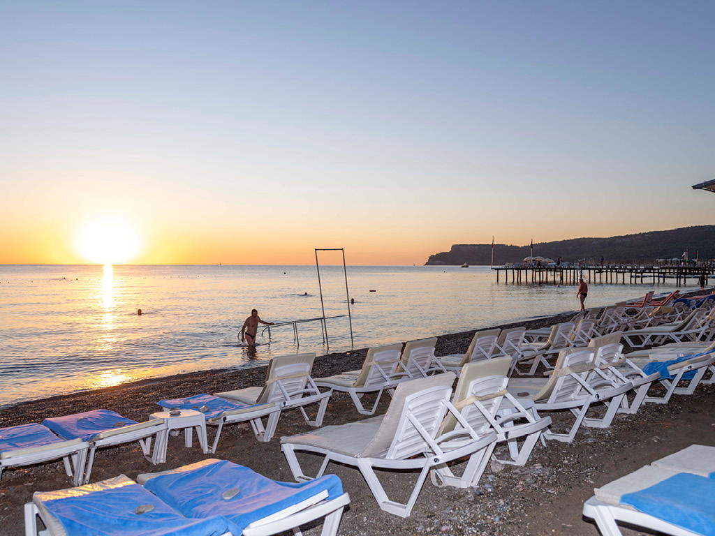 Armas Beach Hotel - Foto 2