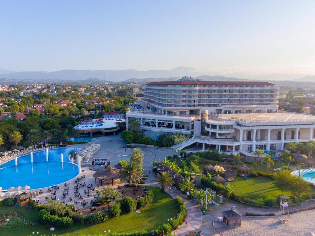 Starlight Resort Hotel