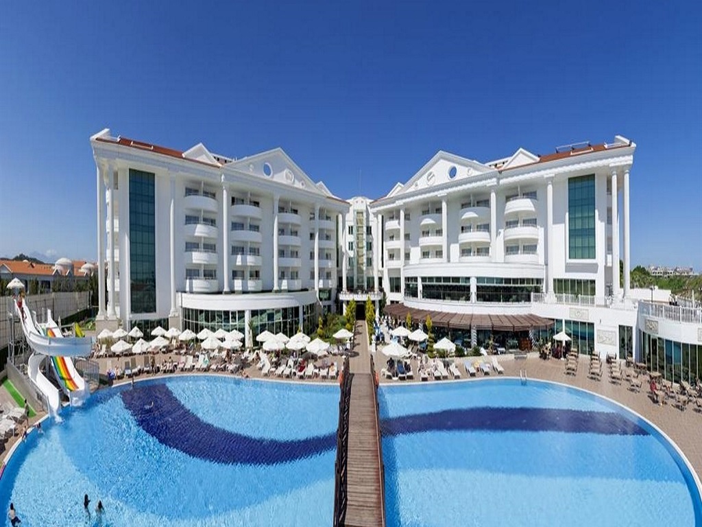 Roma Beach Resort & Spa